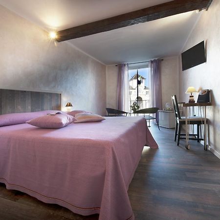 La Finestra Sulla Reggia Bed & Breakfast เวนาเรีย เรอาเล ภายนอก รูปภาพ