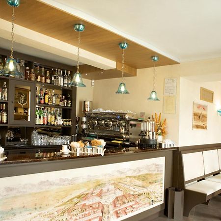 La Finestra Sulla Reggia Bed & Breakfast เวนาเรีย เรอาเล ภายนอก รูปภาพ