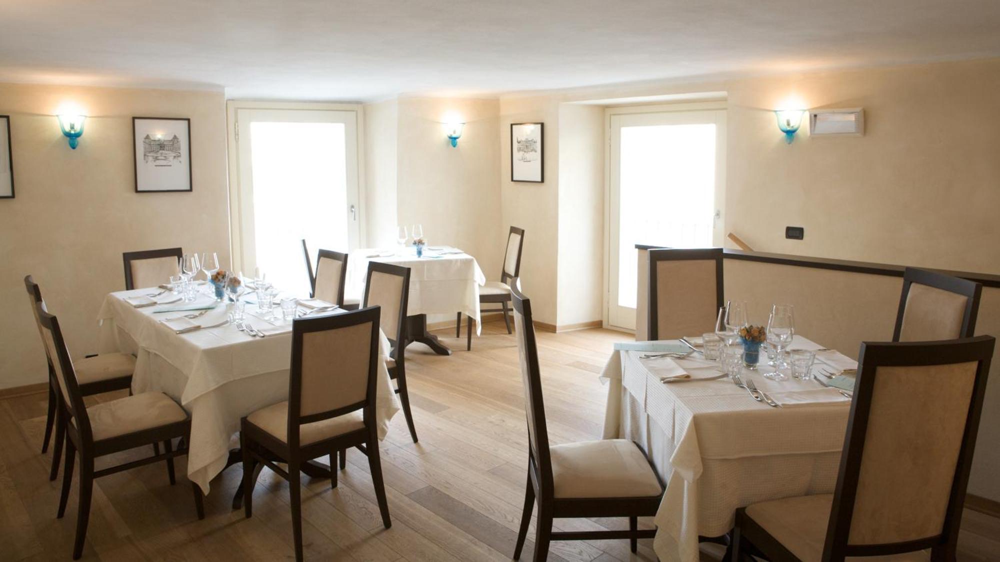 La Finestra Sulla Reggia Bed & Breakfast เวนาเรีย เรอาเล ภายนอก รูปภาพ