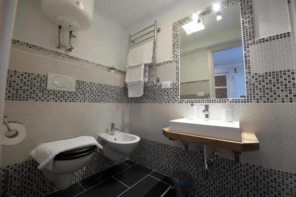 La Finestra Sulla Reggia Bed & Breakfast เวนาเรีย เรอาเล ภายนอก รูปภาพ